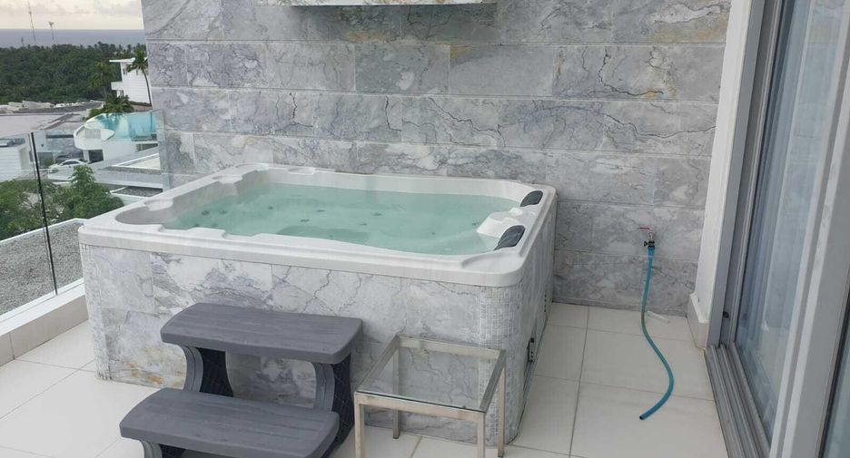 For sale and for rent 2 bedrooms condo in Mueang Phuket, Phuket
