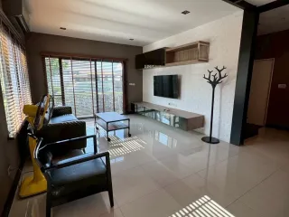ให้เช่า 3 ห้องนอน บ้านเดี่ยว ใน เมืองปทุมธานี, ปทุมธานี