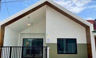 Casa adosada en venta de estudio en Thanyaburi, Pathum Thani