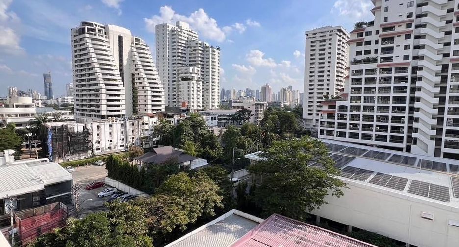 À vendre 4 chambres condo à Watthana, Bangkok