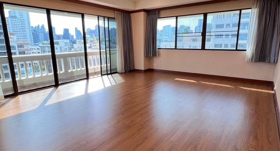À vendre 4 chambres condo à Watthana, Bangkok