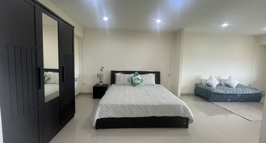 For rent 2 bedrooms apartment in Mueang Phuket, Phuket