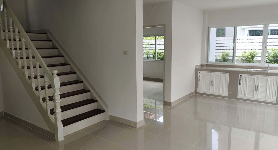 For sale and for rent 4 bedrooms house in Khlong Sam Wa, Bangkok