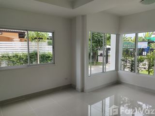 For sale and for rent 4 bedrooms house in Khlong Sam Wa, Bangkok