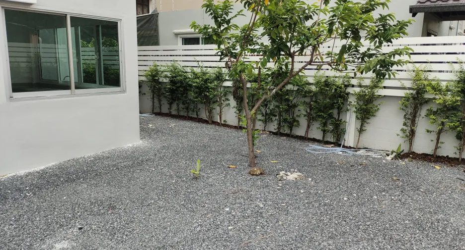For sale and for rent 4 bedrooms house in Khlong Sam Wa, Bangkok