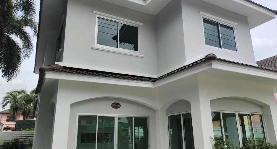 For sale and for rent 4 bedrooms house in Khlong Sam Wa, Bangkok
