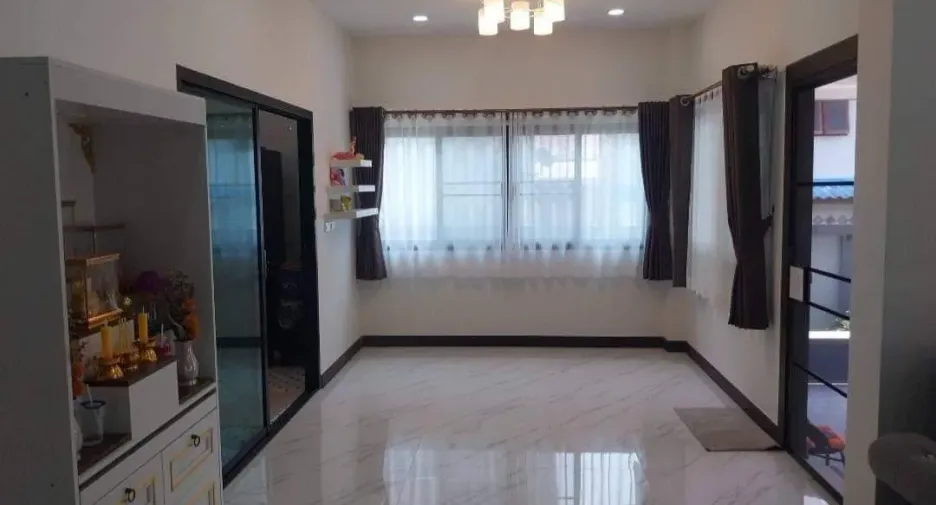 For sale 3 bedrooms house in Mae Sot, Tak