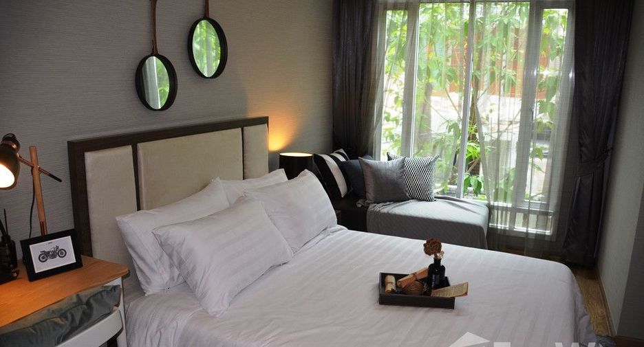 Condo en venta de 2 habitaciones en Yan Nawa, Bangkok