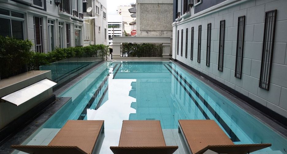 Condo en venta de 2 habitaciones en Yan Nawa, Bangkok