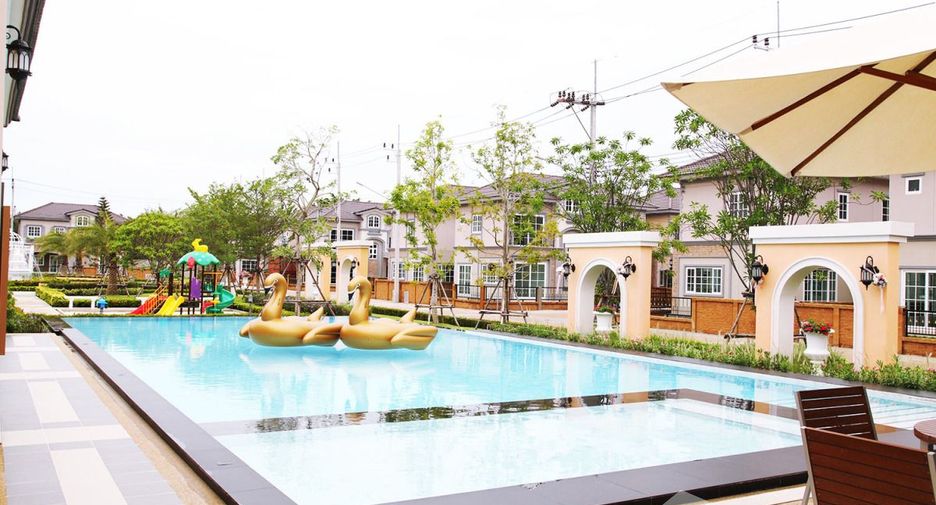 For sale 4 bedrooms house in Mueang Samut Sakhon, Samut Sakhon