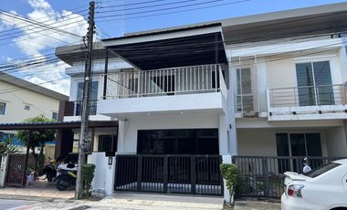Casa adosada en venta de 2 habitaciones en Mueang Phuket, Phuket