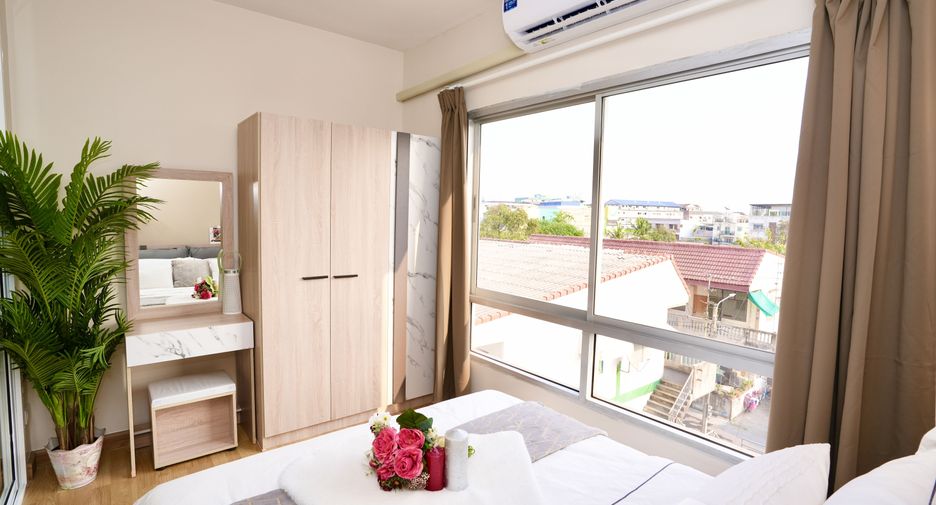 For sale 1 bed condo in Wang Thonglang, Bangkok