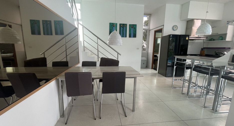 For rent 3 bedrooms villa in Mueang Phuket, Phuket