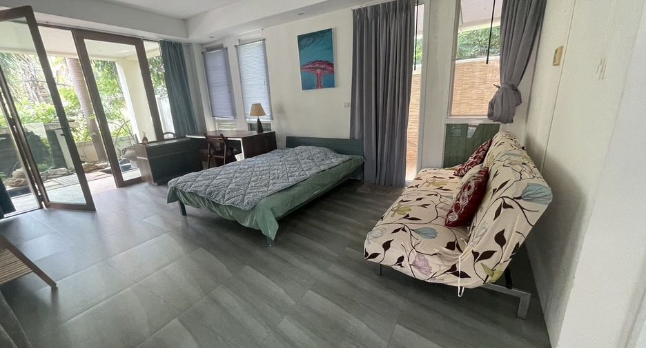 For rent 3 bedrooms villa in Mueang Phuket, Phuket