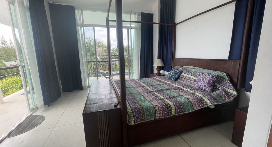 For rent 3 bedrooms villa in Mueang Phuket, Phuket