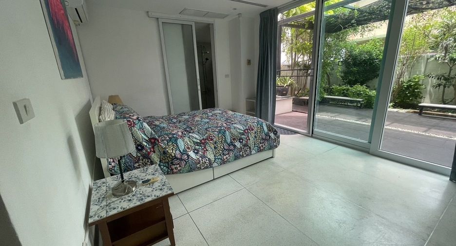 For rent 3 bedrooms villa in Mueang Phuket, Phuket