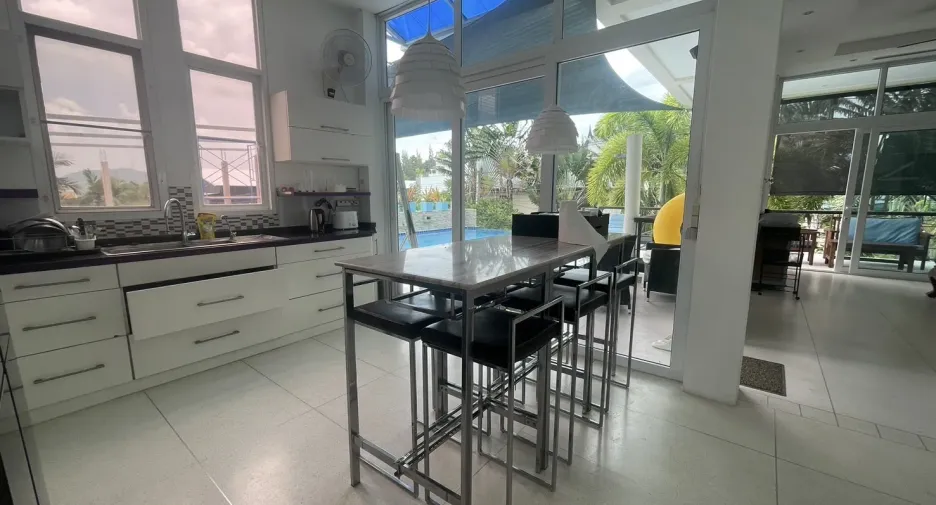 For rent 3 bedrooms villa in Mueang Phuket, Phuket