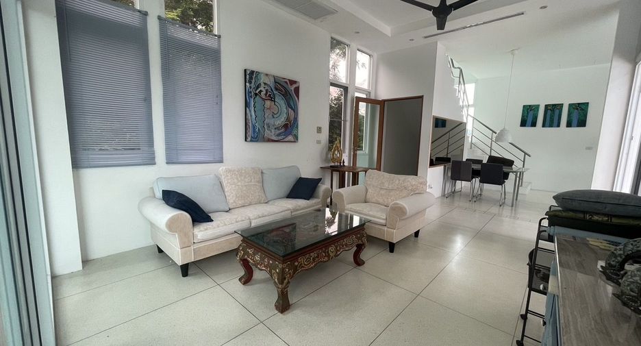 For rent 3 bedrooms villa in Mueang Phuket, Phuket