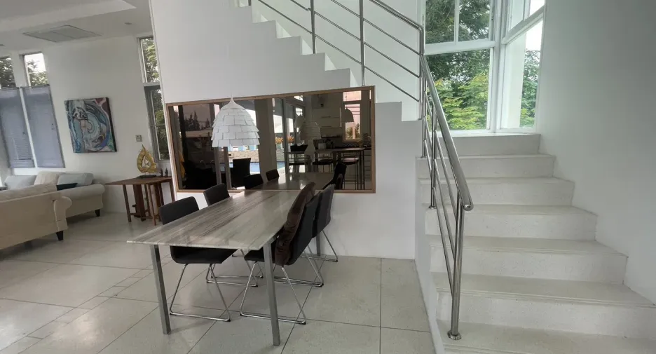 For rent 3 bedrooms villa in Mueang Phuket, Phuket