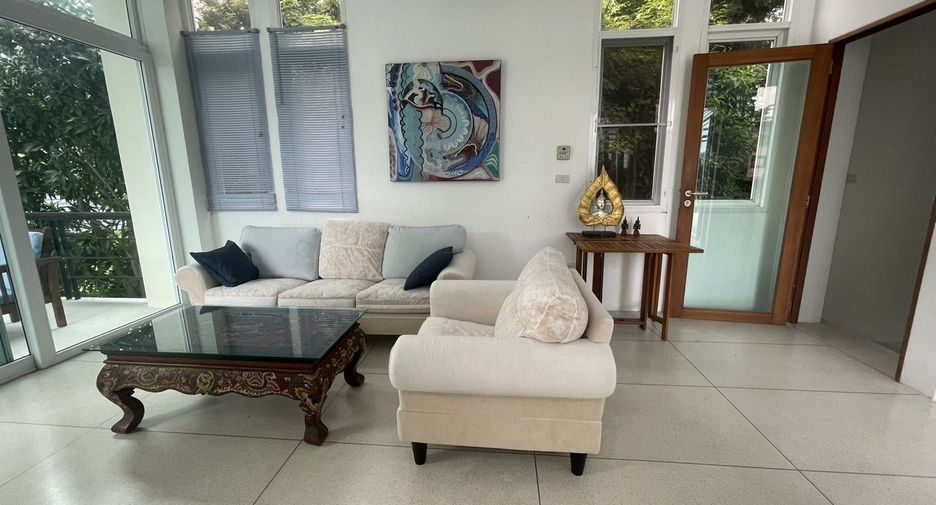 For rent 3 bedrooms villa in Mueang Phuket, Phuket