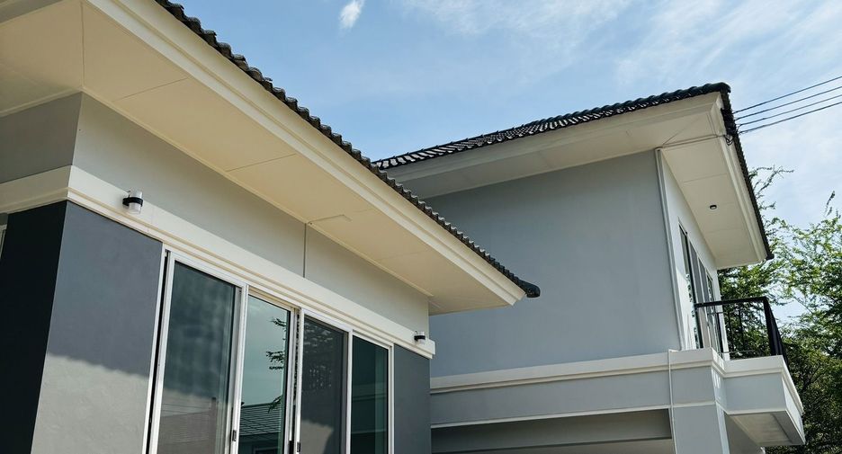 For sale 5 bedrooms house in Mueang Samut Sakhon, Samut Sakhon