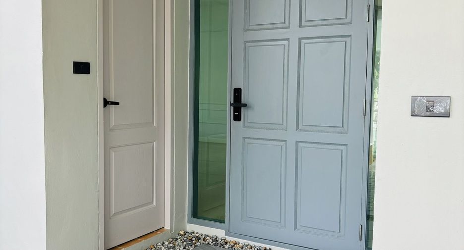 For sale 5 bedrooms house in Mueang Samut Sakhon, Samut Sakhon