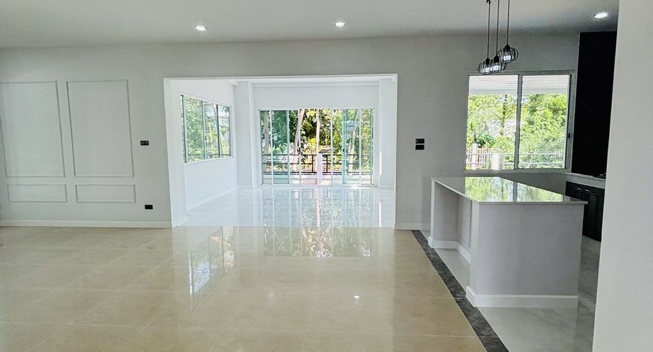 For sale 5 bedrooms house in Mueang Samut Sakhon, Samut Sakhon