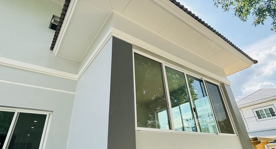 For sale 5 bedrooms house in Mueang Samut Sakhon, Samut Sakhon