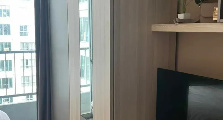 For sale studio condo in Thon Buri, Bangkok