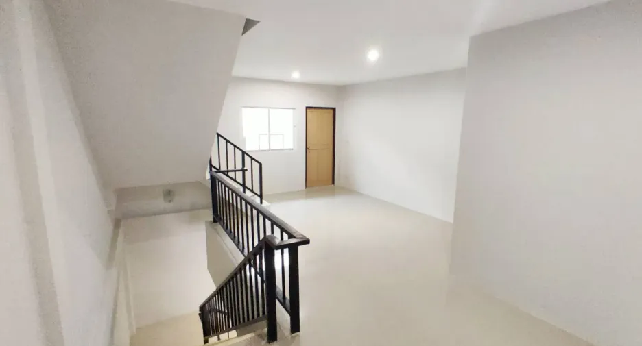 For sale 3 bedrooms retail Space in Mueang Phuket, Phuket