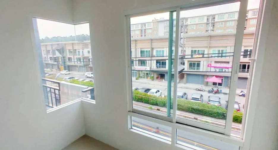 For sale 3 bedrooms retail Space in Mueang Phuket, Phuket