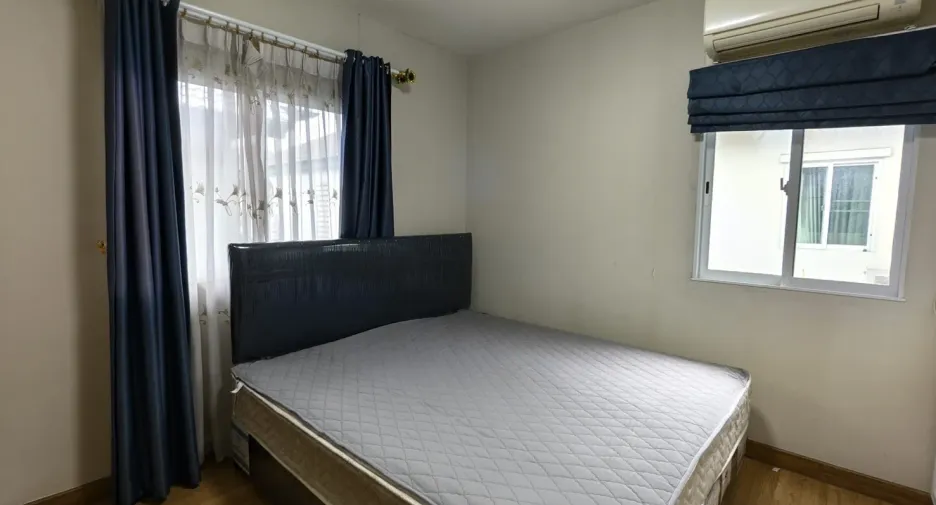 For rent 3 bedrooms house in Pak Kret, Nonthaburi