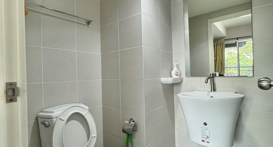 For sale 1 bed condo in Mueang Udon Thani, Udon Thani
