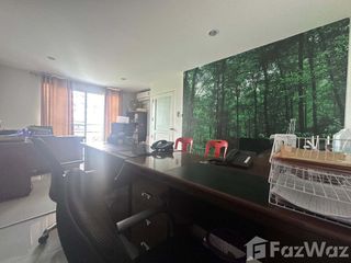 Casa adosada en venta y en alquiler de 4 habitaciones en Prawet, Bangkok