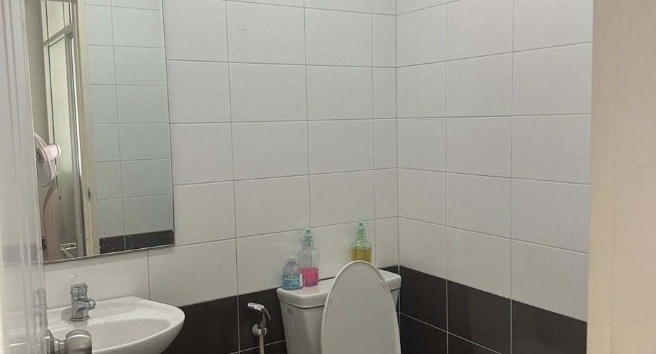 For rent and for sale 4 bedrooms townhouse in Prawet, Bangkok