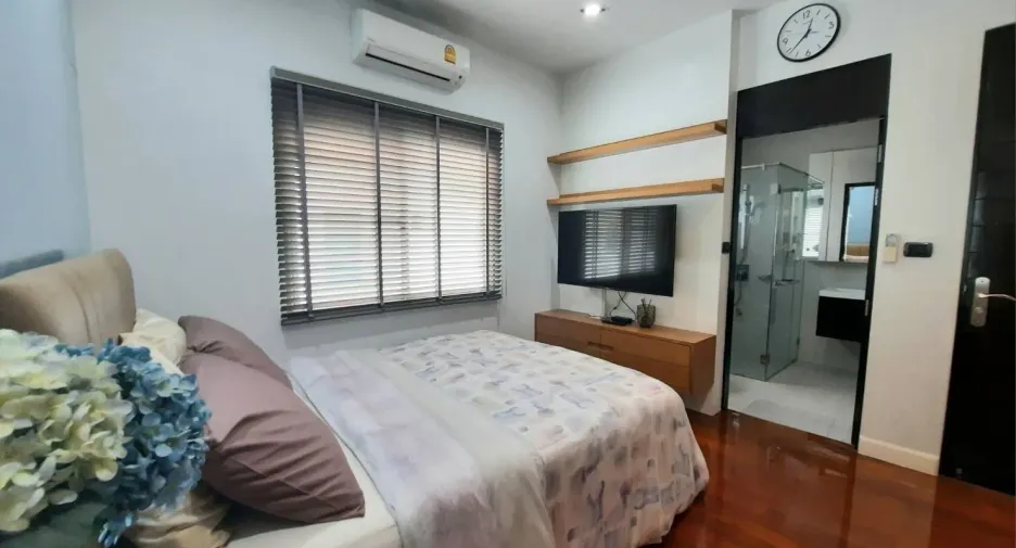À vendre 4 chambres maison à Pak Kret, Nonthaburi