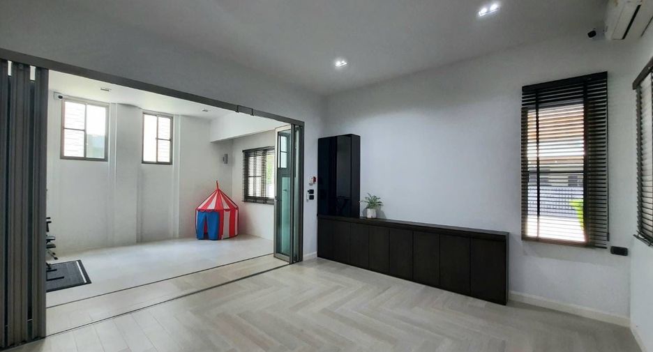 À vendre 4 chambres maison à Pak Kret, Nonthaburi