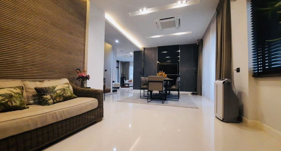 À vendre 4 chambres maison à Pak Kret, Nonthaburi