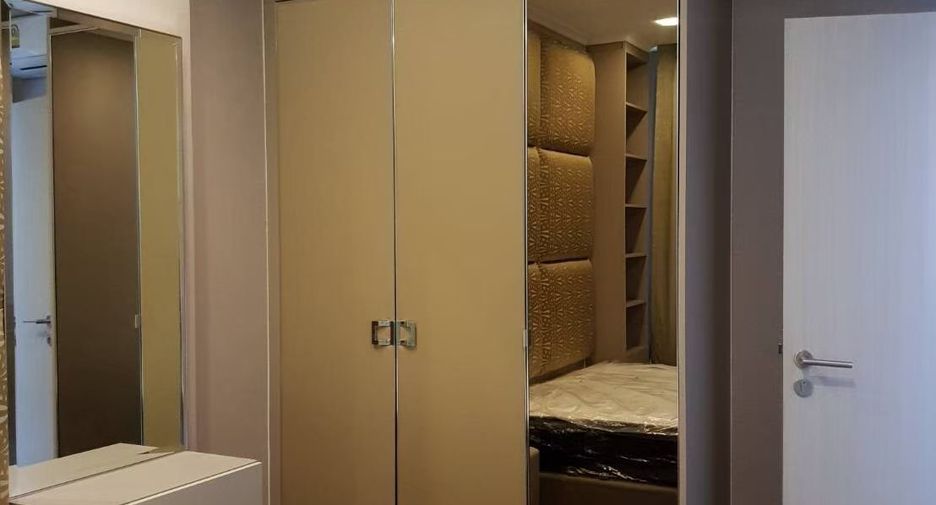 For sale 2 bedrooms condo in Mueang Samut Prakan, Samut Prakan