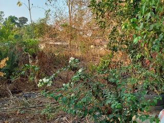 À vendre terrain à Phanom Sarakham, Chachoengsao