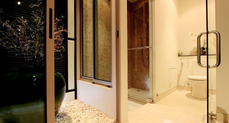 For rent 2 bedrooms condo in Mueang Phuket, Phuket