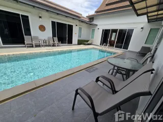 Villa en alquiler de 4 habitaciones en Mueang Phuket, Phuket