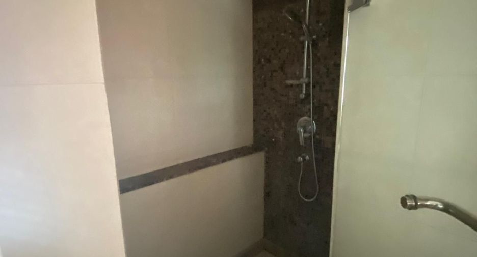 For sale and for rent 2 bedrooms condo in Watthana, Bangkok