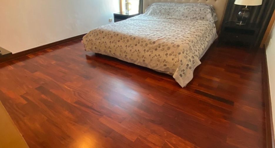 For sale and for rent 2 bedrooms condo in Watthana, Bangkok