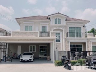 Casa en venta y en alquiler de 3 habitaciones en Bueng Kum, Bangkok