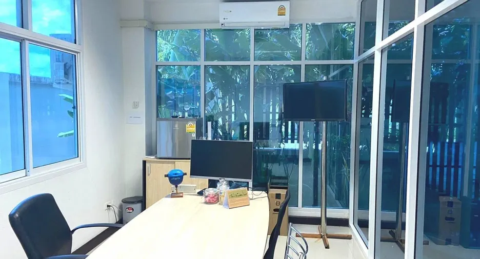 Büro zum Kauf in Thanyaburi, Pathum Thani