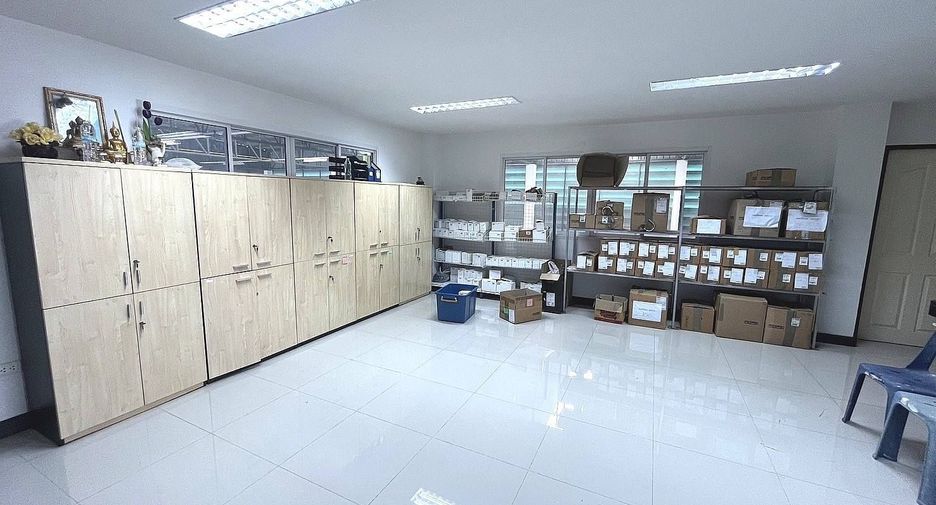 Büro zum Kauf in Thanyaburi, Pathum Thani