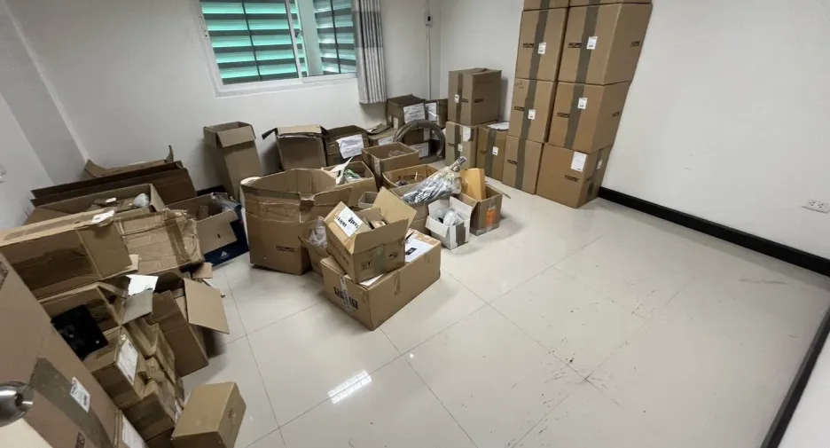 Büro zum Kauf in Thanyaburi, Pathum Thani