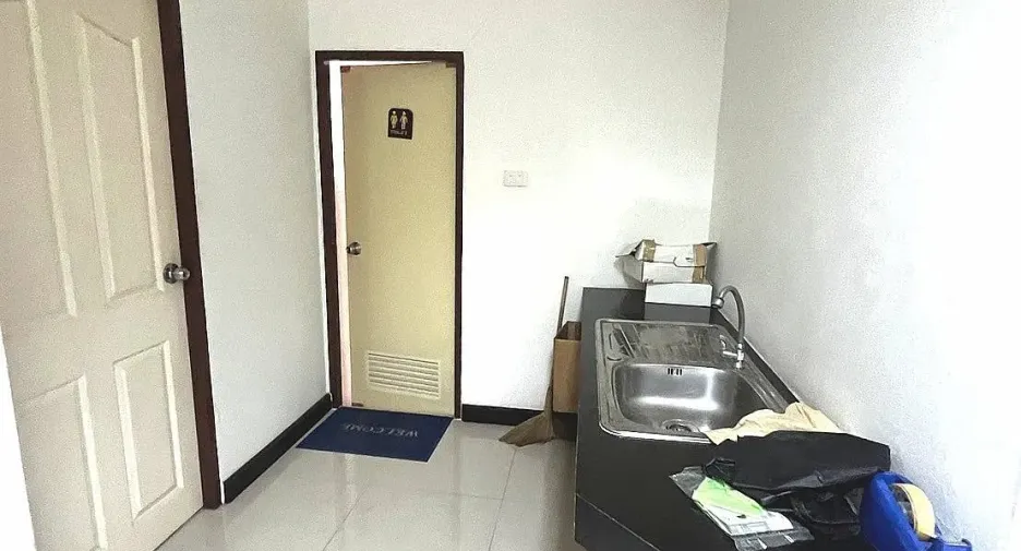 Büro zum Kauf in Thanyaburi, Pathum Thani