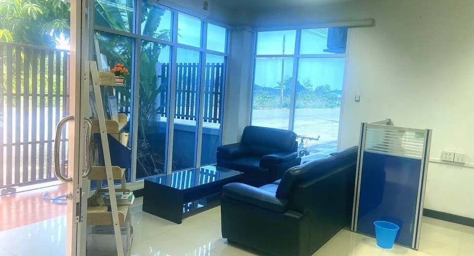 Büro zum Kauf in Thanyaburi, Pathum Thani